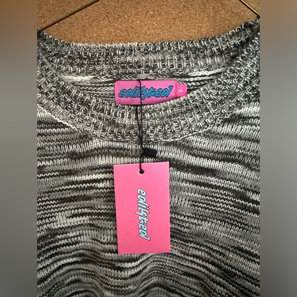 Edikted Medina Open-Back Sweater - Picture 5 of 7